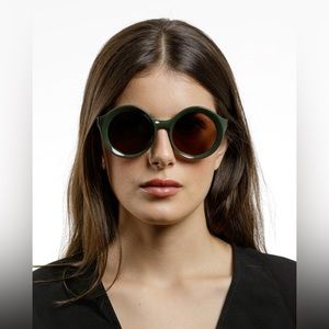 LAPIMA [Carolina Petite x Militar Solid]